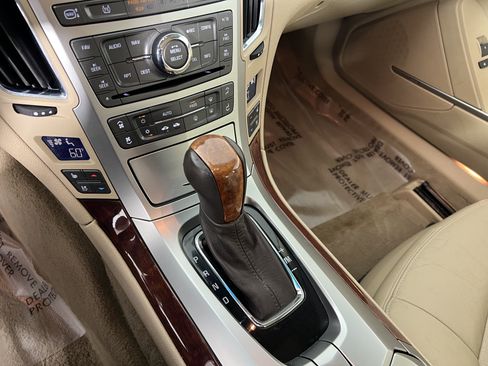 Used 2009 Cadillac CTS 3.6 RWD image 32
