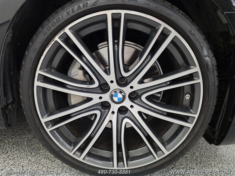 Used 2019 BMW 540i w/ M Sport Package RWD image 14