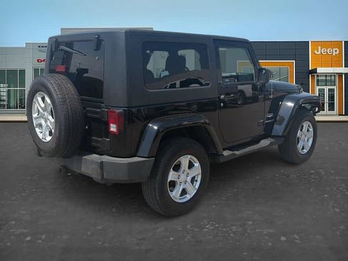 Used 2007 Jeep Wrangler Sahara w/ Dual Top Group AWD/4WD image 7