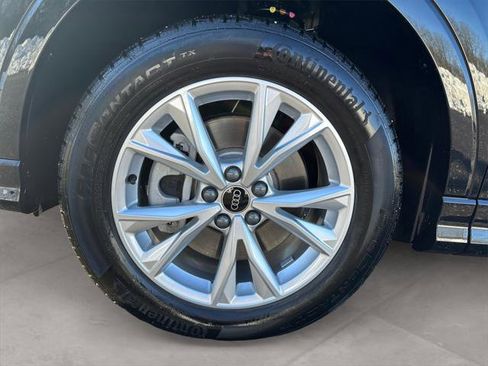 Certified 2025 Audi Q3 2.0T Premium Plus w/ Premium Plus Package image 14