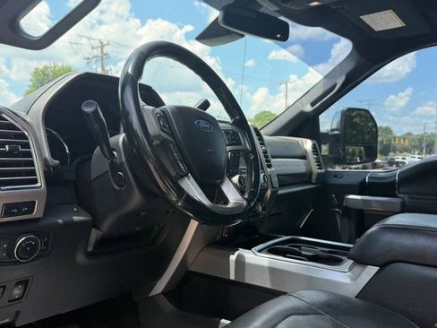 Used 2018 Ford F250 Platinum w/ Platinum Ultimate Package AWD/4WD image 12