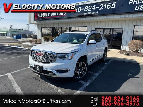 Used 2017 GMC Acadia Denali w/ Technology Package image 1