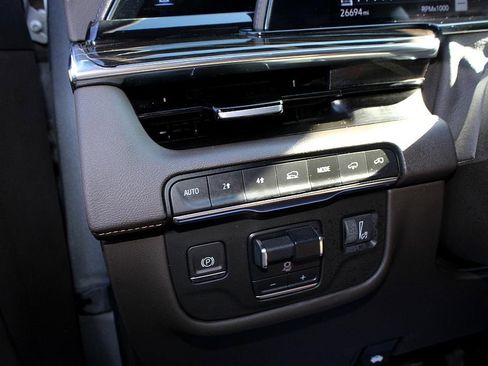 Used 2023 Cadillac Escalade Sport image 31