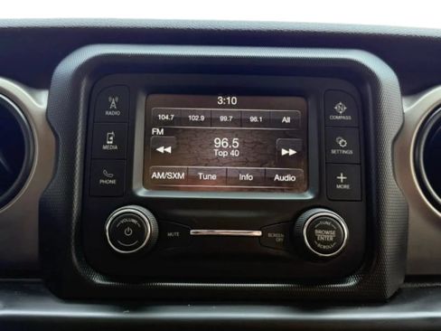 Used 2018 Jeep Wrangler Unlimited Sport S AWD/4WD image 24