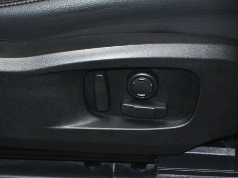 Used 2021 Land Rover Defender 110 X-Dynamic SE image 55