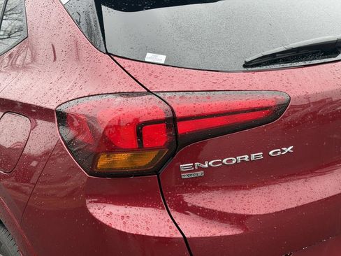 Used 2023 Buick Encore GX Select w/ Sport Touring Package image 12