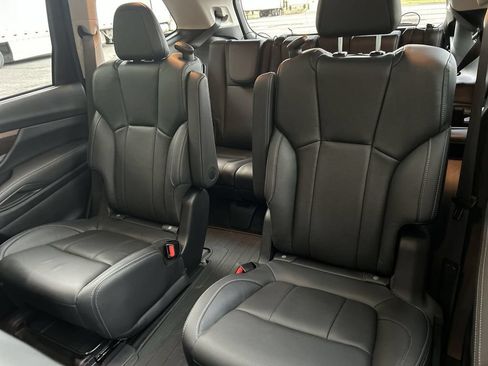 Used 2024 Subaru Ascent Touring AWD/4WD image 23