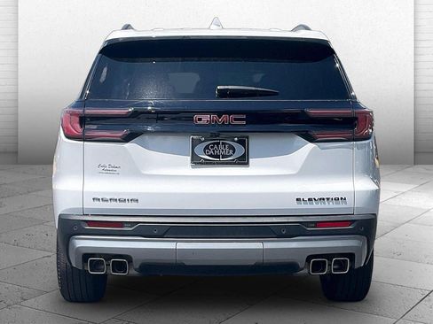 Used 2025 GMC Acadia Elevation FWD image 3