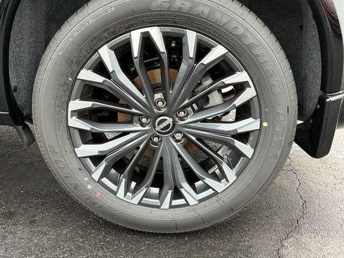 New 2026 Nissan Rogue Platinum w/ Platinum Premium Package AWD/4WD image 13