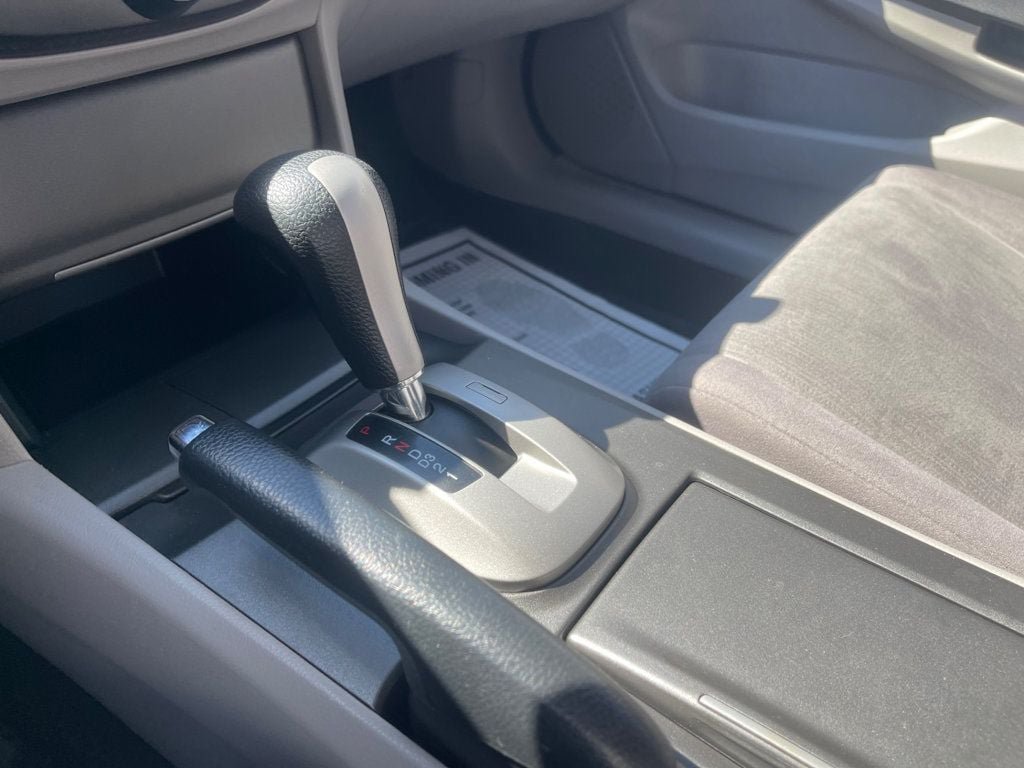 Used 2012 Honda Accord LX image 18