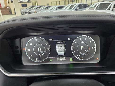 Used 2017 Land Rover Range Rover HSE AWD/4WD image 31