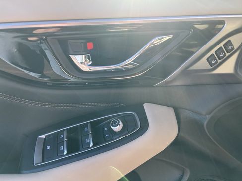 Certified 2025 Subaru Outback Limited image 24