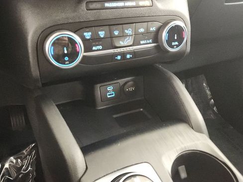 Used 2023 Ford Escape Active image 16