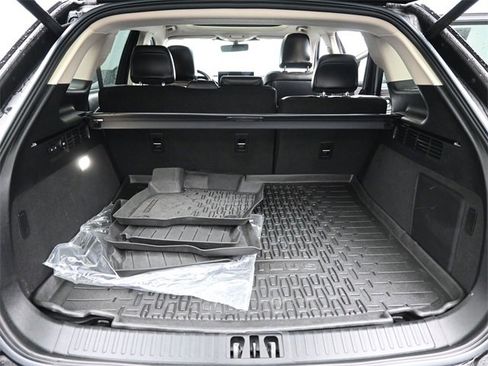 Used 2023 Lincoln Nautilus Reserve w/ Luxury Package image 6