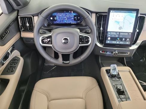 New 2026 Volvo XC90 B6 Plus w/ Protection Package Premier AWD/4WD image 12