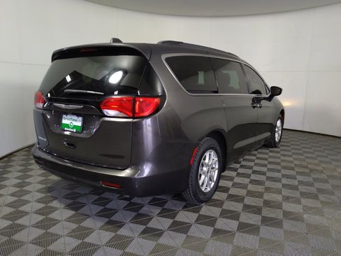 Used 2021 Chrysler Voyager Lxi FWD image 9