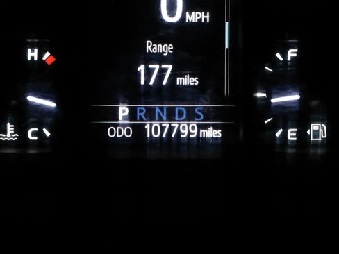 Used 2019 Toyota Tundra SR5 w/ SR5 Upgrade Package AWD/4WD image 26
