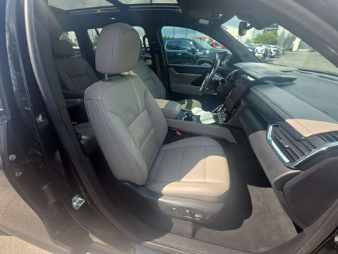 Used 2024 GMC Acadia Elevation w/ Black Edition AWD/4WD image 29