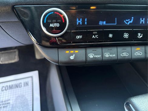 Used 2021 Hyundai Elantra Blue w/ Preferred Accessory Package FWD image 41