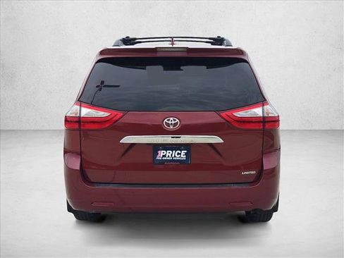 Used 2019 Toyota Sienna Limited FWD image 7