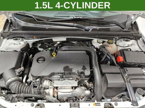 Used 2024 Chevrolet Malibu LT FWD image 12