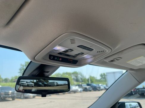 Used 2020 Chevrolet Traverse LT w/ LT Premium Package AWD/4WD image 20