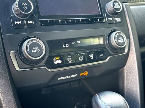 Used 2018 Honda Civic Sport image 21