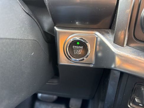 Used 2022 Ford F150 Lariat image 21