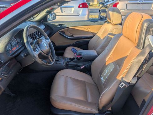 Used 2005 BMW 325Ci Convertible image 10