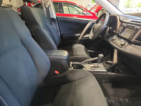 Used 2013 Toyota RAV4 XLE AWD/4WD image 10