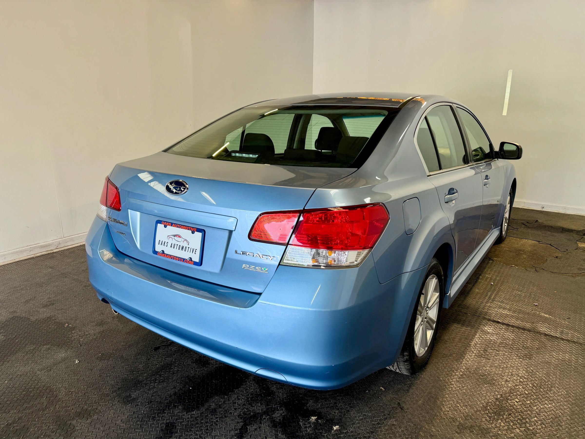 Used 2012 Subaru Legacy 2.5i Premium AWD/4WD image 7