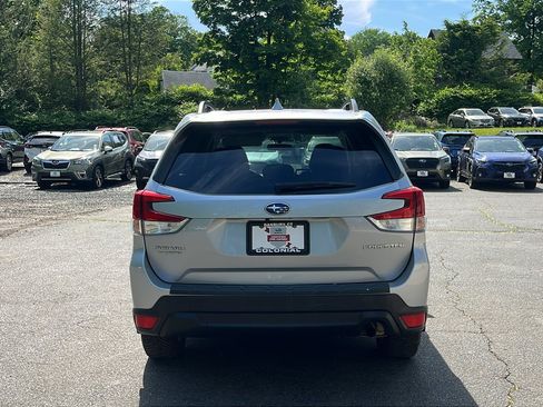 Certified 2021 Subaru Forester Premium AWD/4WD image 7