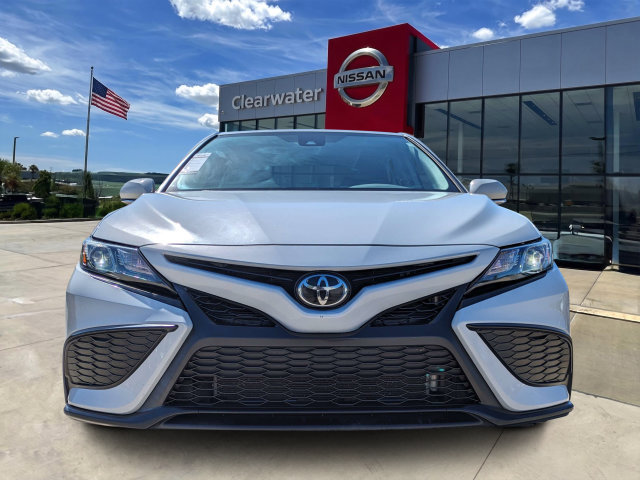 Used 2023 Toyota Camry SE FWD image 2