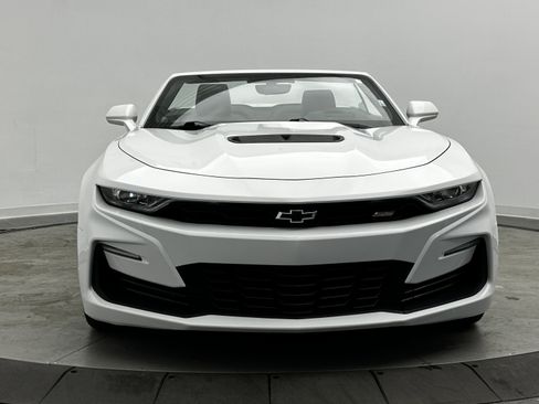 Used 2020 Chevrolet Camaro SS image 2
