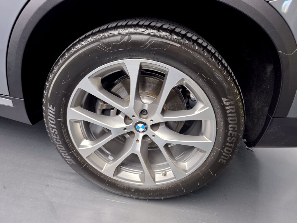 Certified 2024 BMW X5 sDrive40i w/ Premium Package RWD image 18