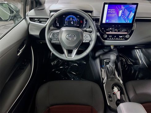 Used 2025 Toyota Corolla SE image 20
