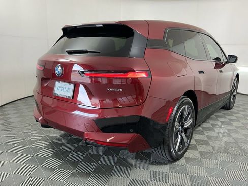 Certified 2025 BMW iX xDrive50 AWD/4WD image 5