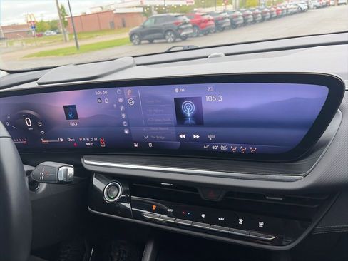 Used 2024 Buick Envision Preferred AWD/4WD image 20