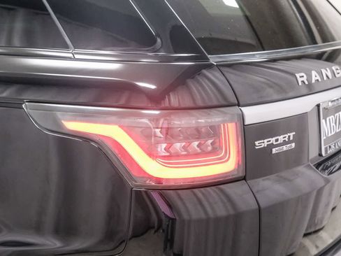 Used 2018 Land Rover Range Rover Sport HSE AWD/4WD image 7