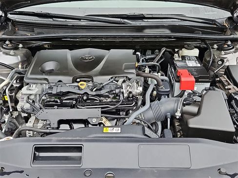 Used 2023 Toyota Camry SE image 23
