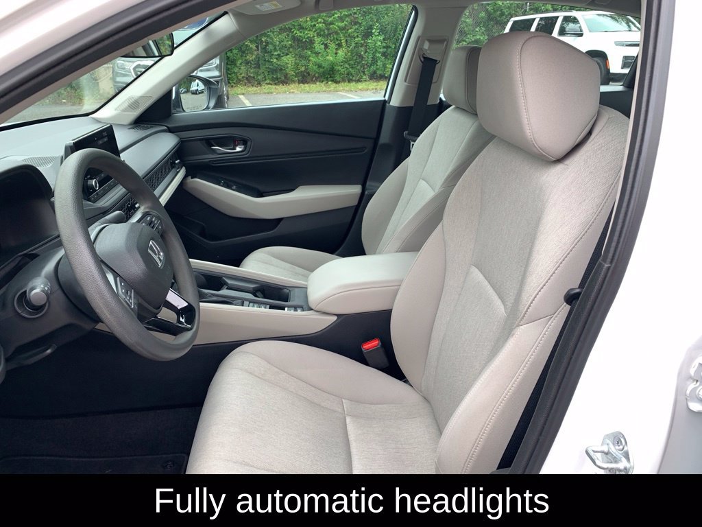 Used 2024 Honda Accord EX image 11