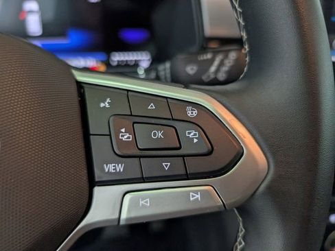 Used 2025 Volkswagen Taos S image 16