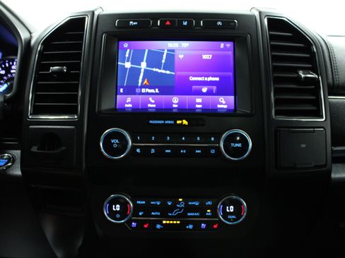 Used 2021 Ford Expedition Max Limited image 23