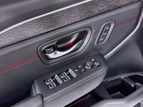 Used 2026 Honda Pilot Black Edition image 23