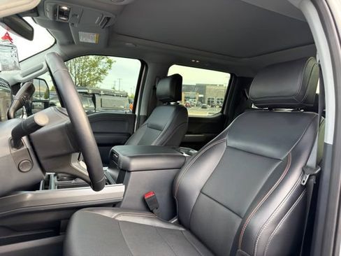 Used 2024 Ford F350 Lariat w/ Lariat Ultimate Package AWD/4WD image 8