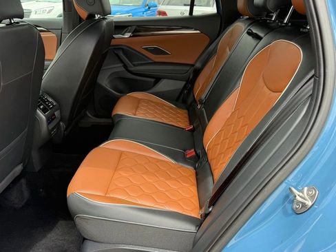 Used 2025 Volkswagen Tiguan SEL R-Line AWD/4WD image 22