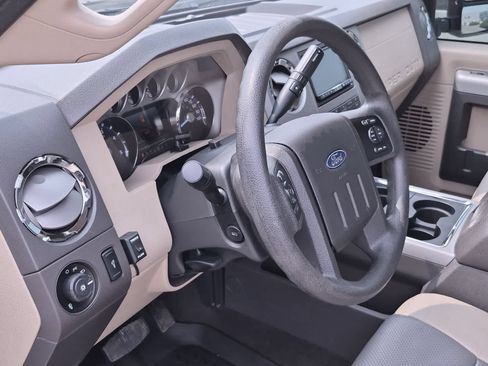 Used 2015 Ford F350 XLT w/ XLT Premium Package AWD/4WD image 10