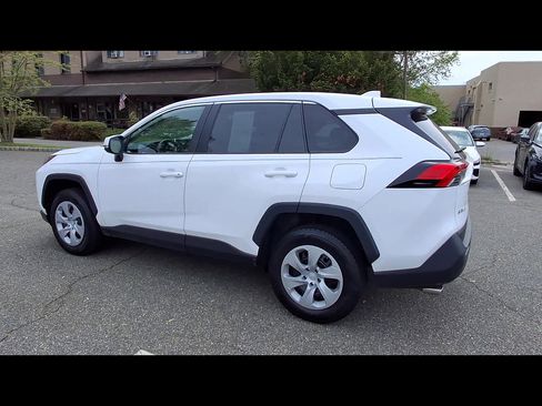 Used 2024 Toyota RAV4 LE AWD/4WD image 6