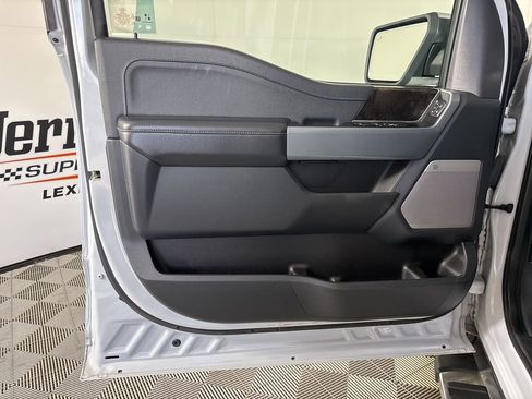 Used 2022 Ford F150 Lariat w/ Equipment Group 502A High image 7