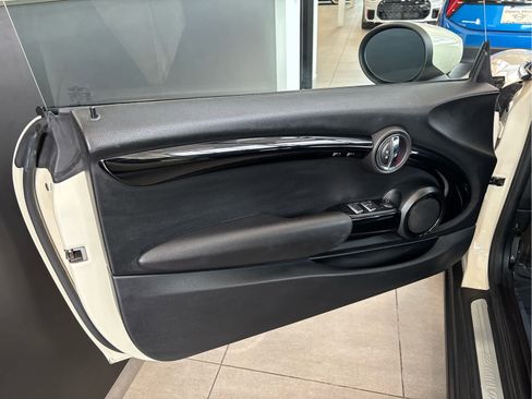 Used 2020 MINI Cooper S image 10